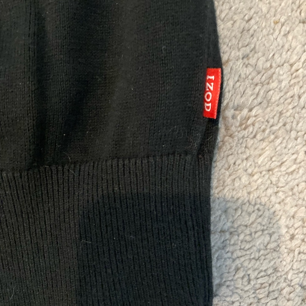 Preppy Izod black sweater vest - Picture 4 of 4